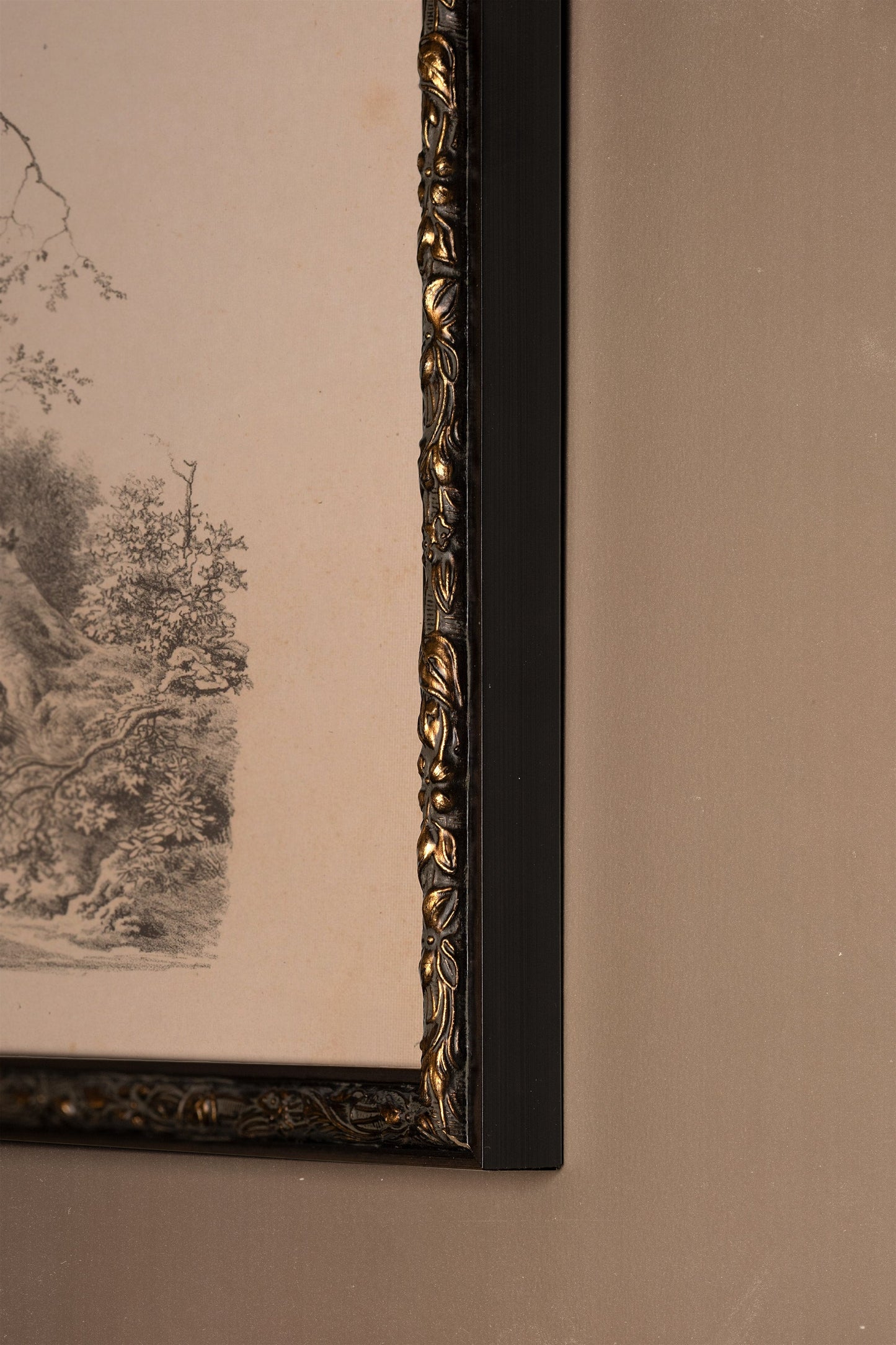 ESQUISSE DU PASSÉ, Vintage Bronze Frame