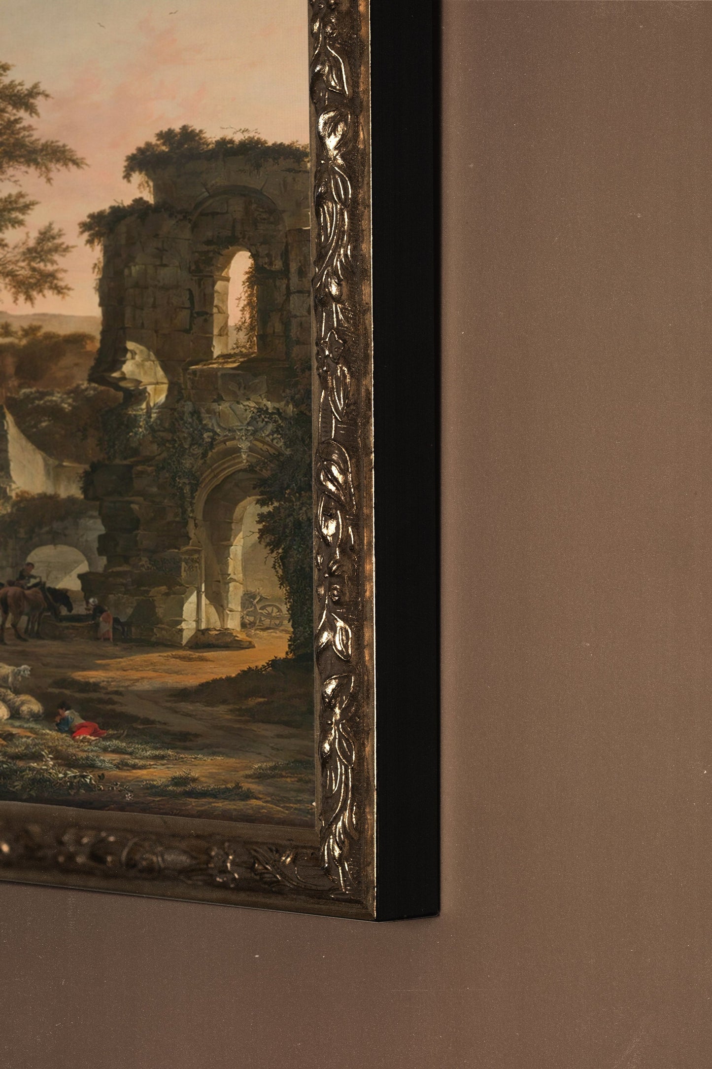 POUSSIÈRE D'EMPIRE, VINTAGE SILVER FRAME