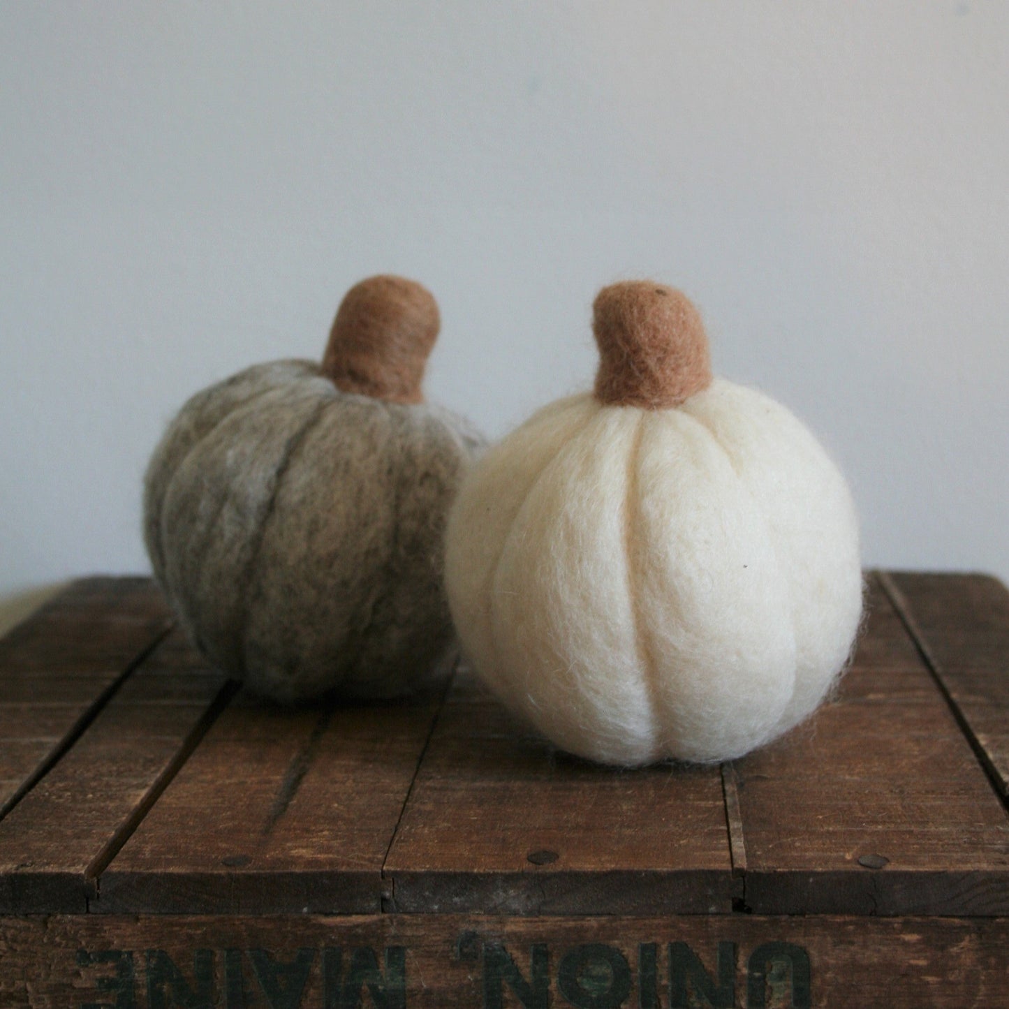 Wool Felt Pumpkin - med