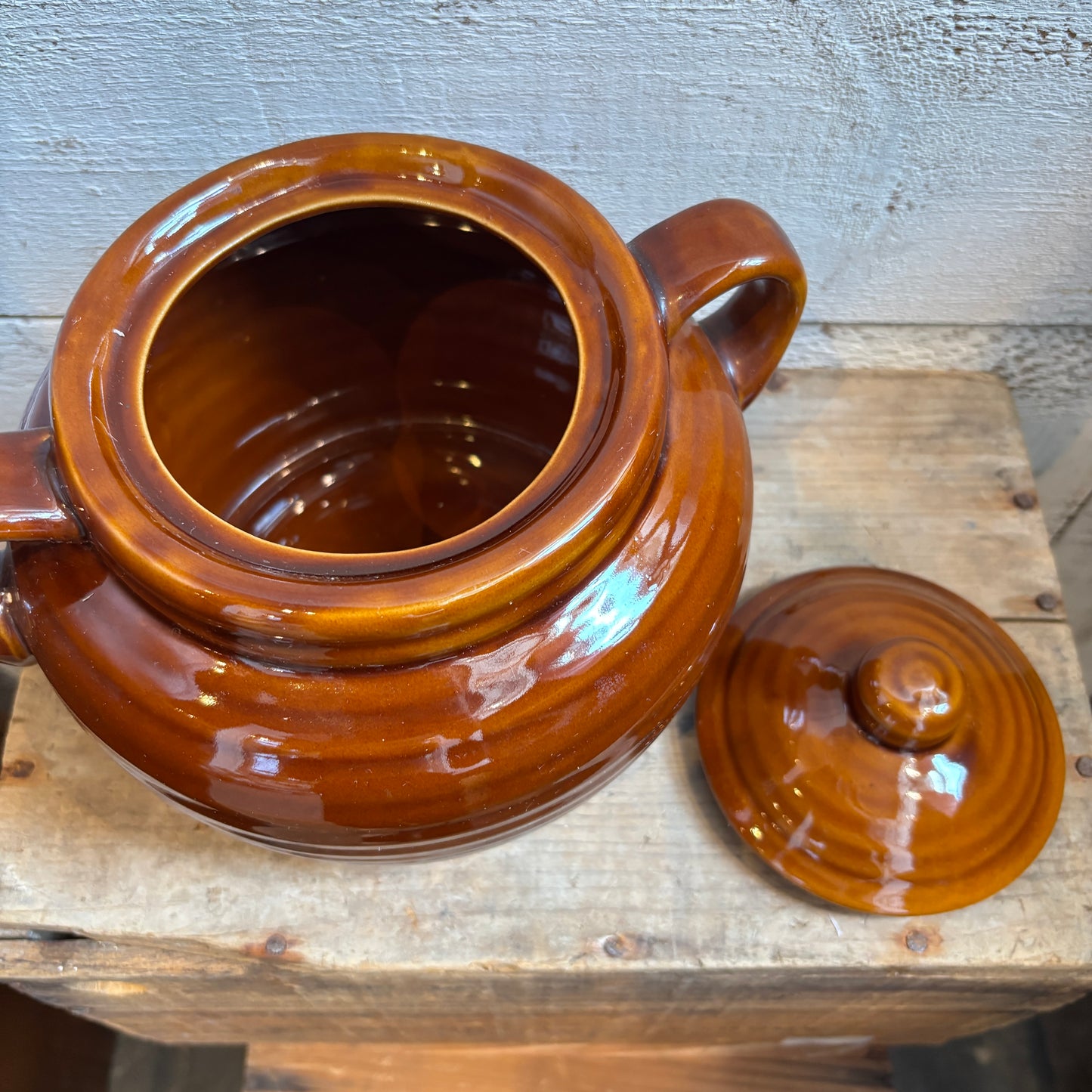 Vintage Bean Pot w/ Ribbed Design - Brown