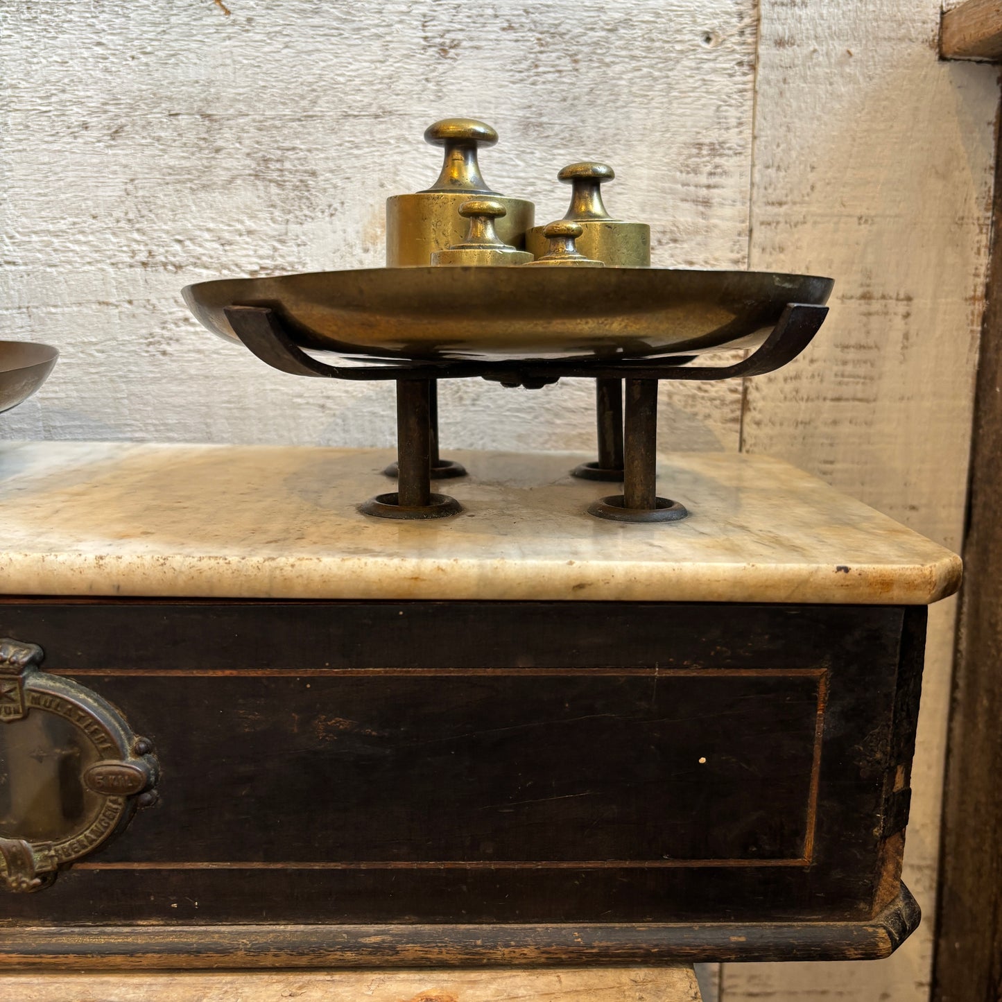 Antique Lyon Balance Scale w/Weights