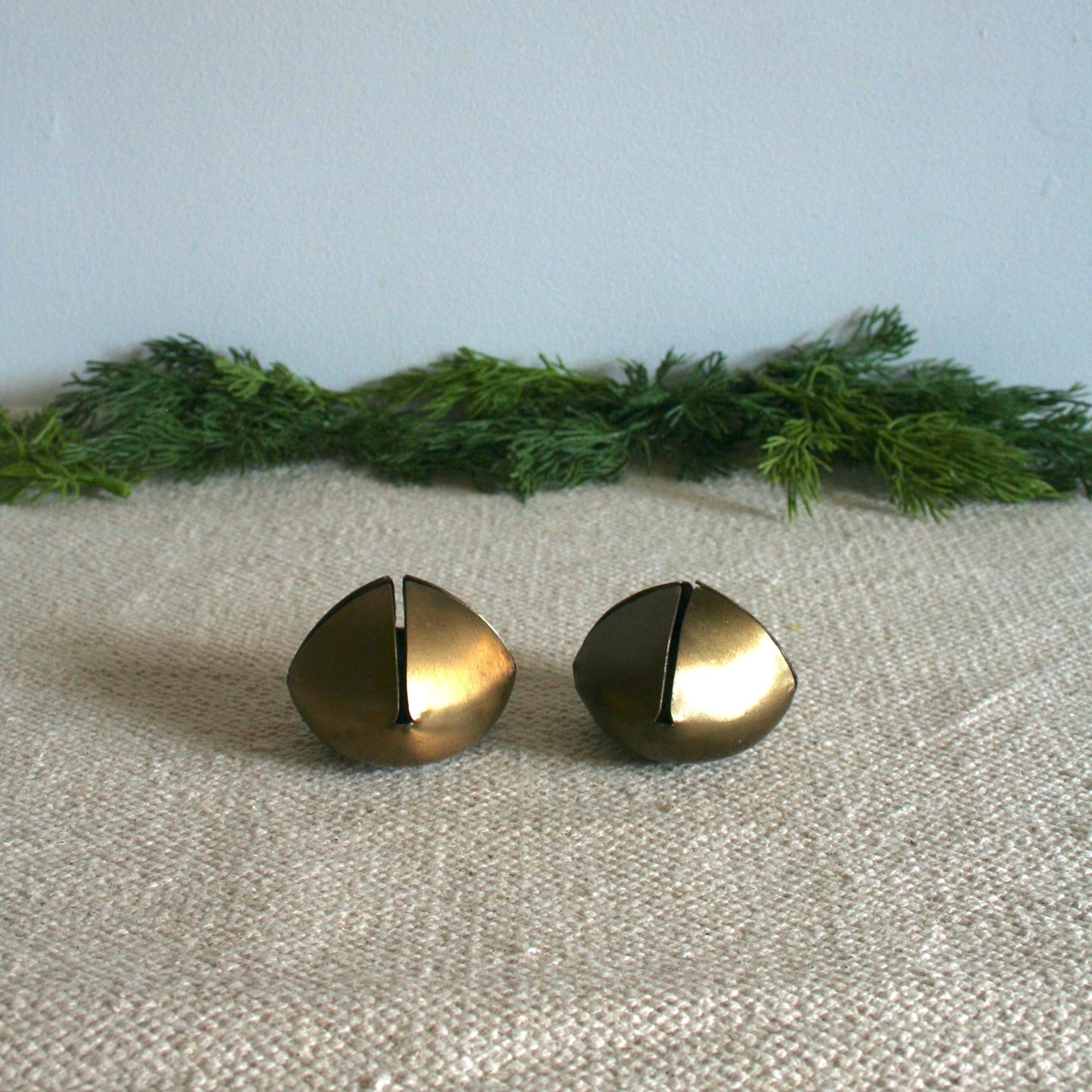 Bell Place Card Holder