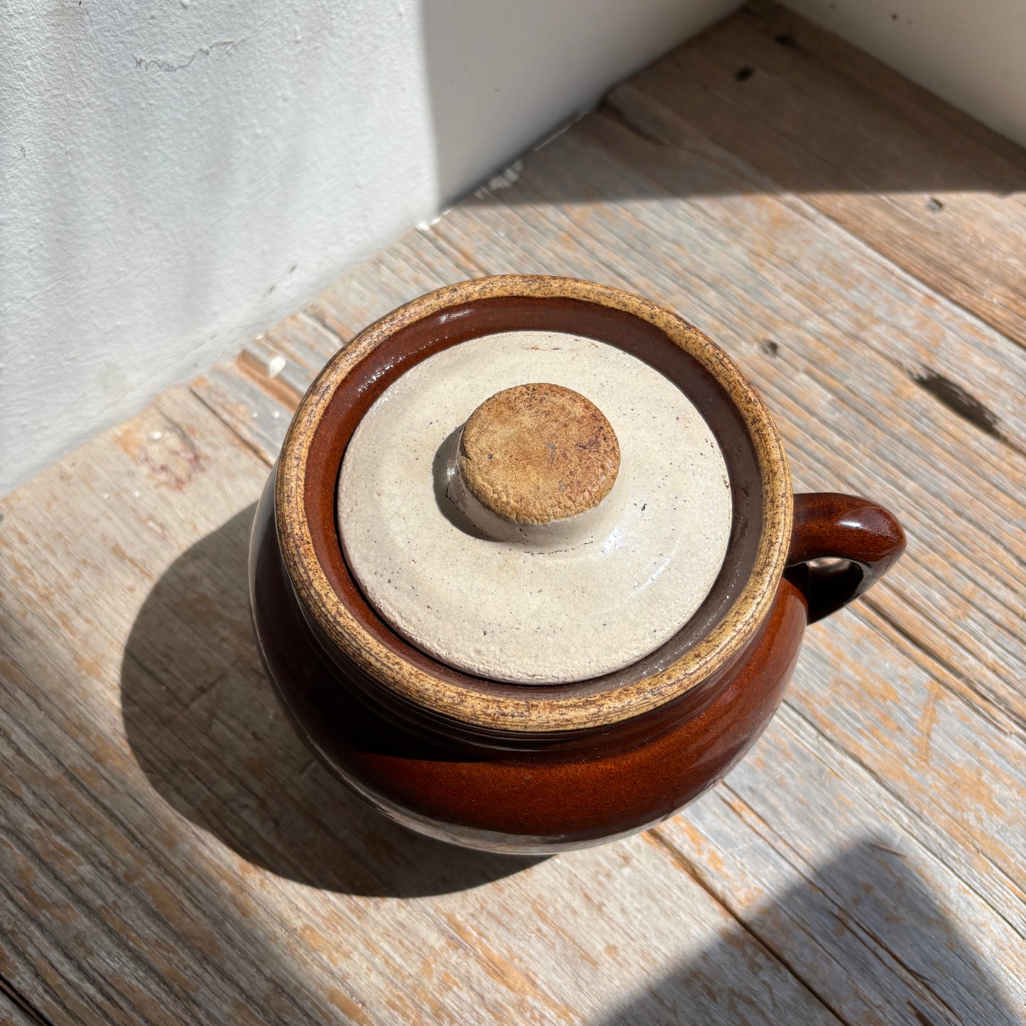 Vintage Two-Toned Bean Pot w/Cream Lid