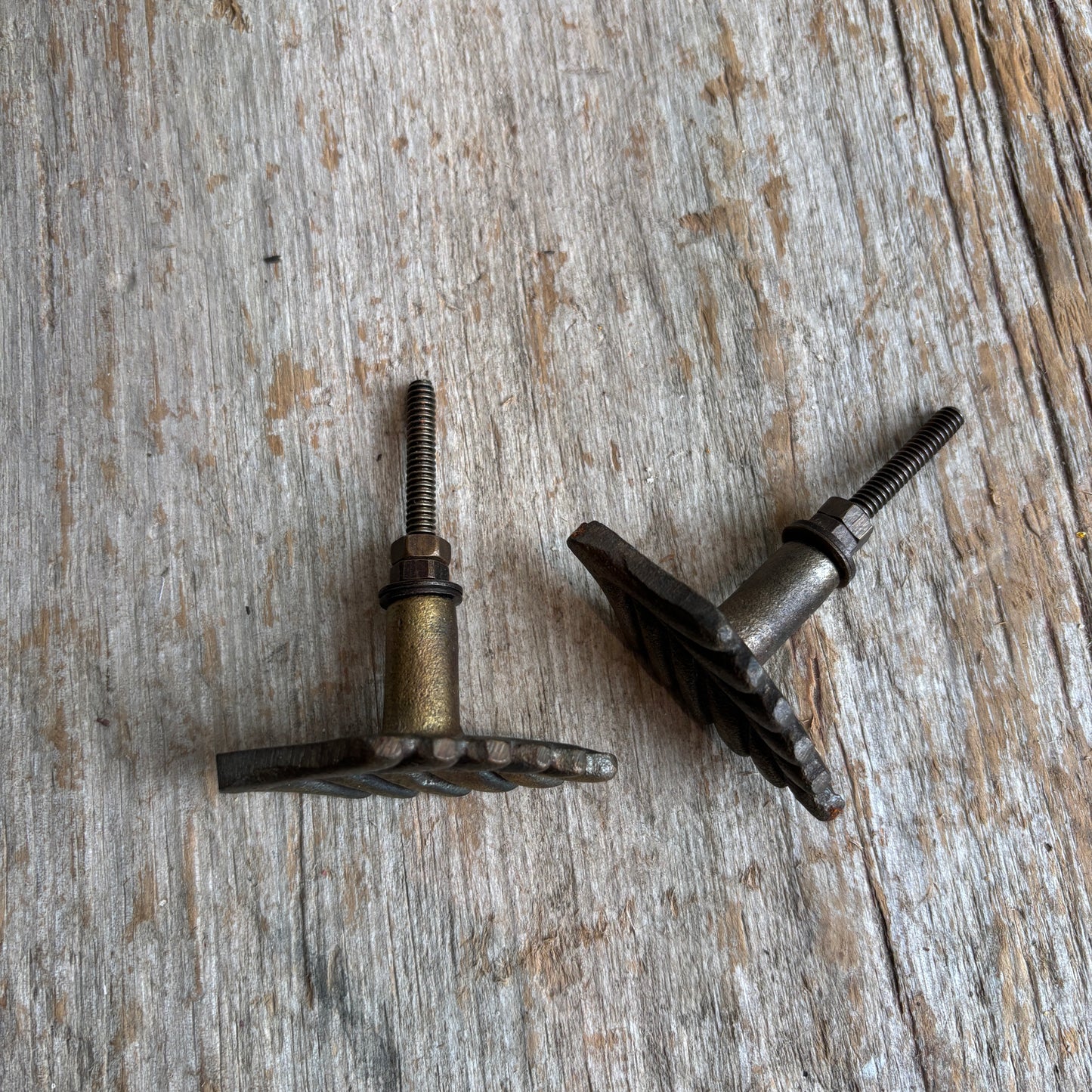 Knob: Iron Leaf- Antique Brass