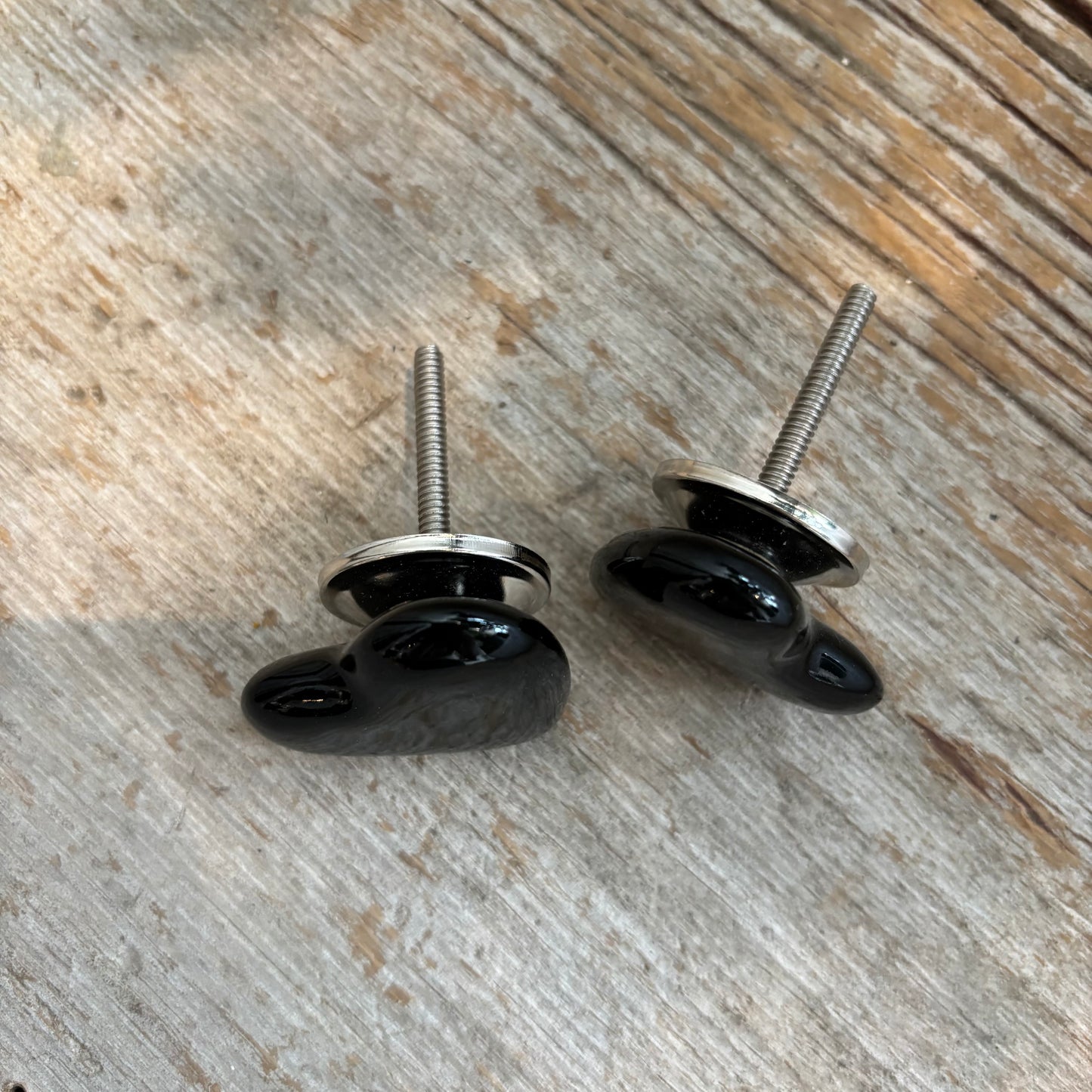 Knob: Ceramic Heart- Black