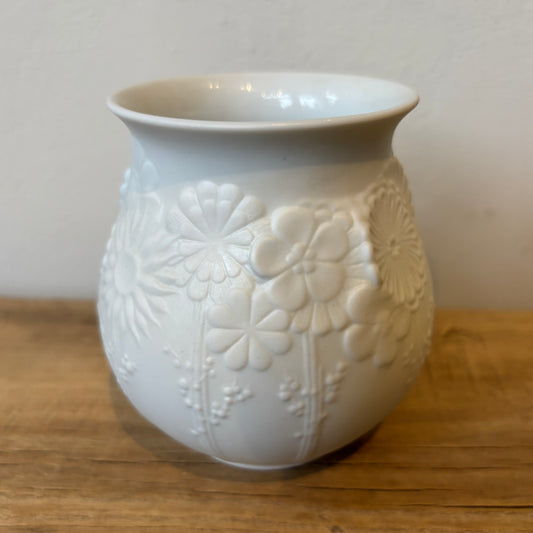 Vintage Kaiser Porcelain Vase - Wildflower Design