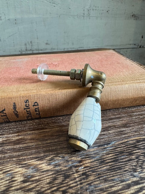 Knob: Drop Style - Brass/Cream Crackle
