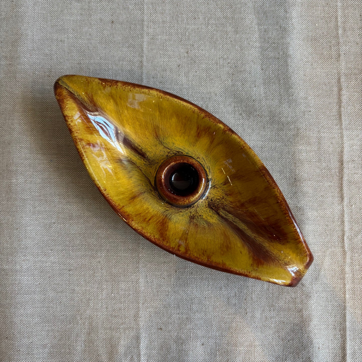 Vintage Pottery Leaf Shape Candle Holdesr - Yellow/Brown (Set of 2)