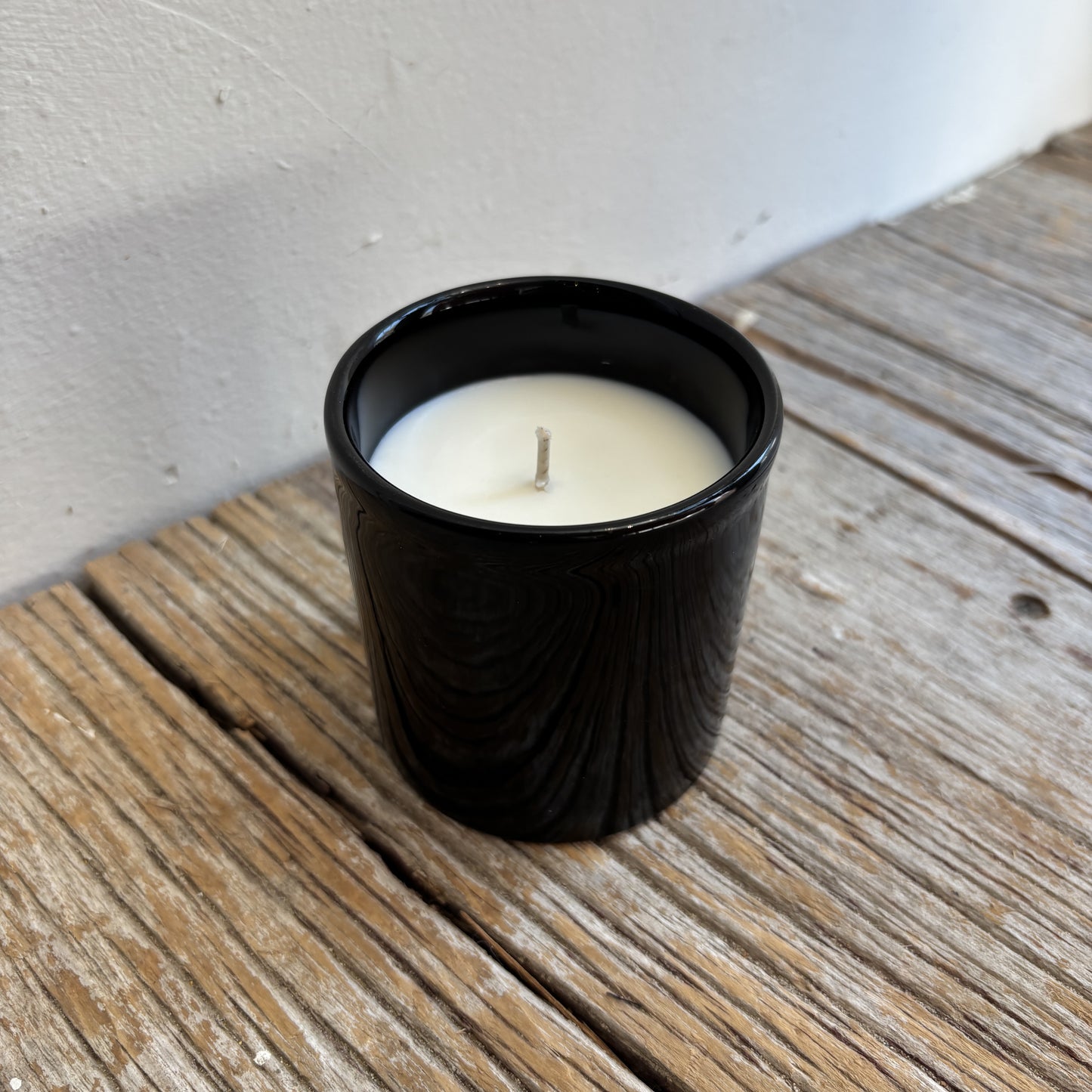 Handmade Soy Candle Lavender Fields - Black Ceramic Jar