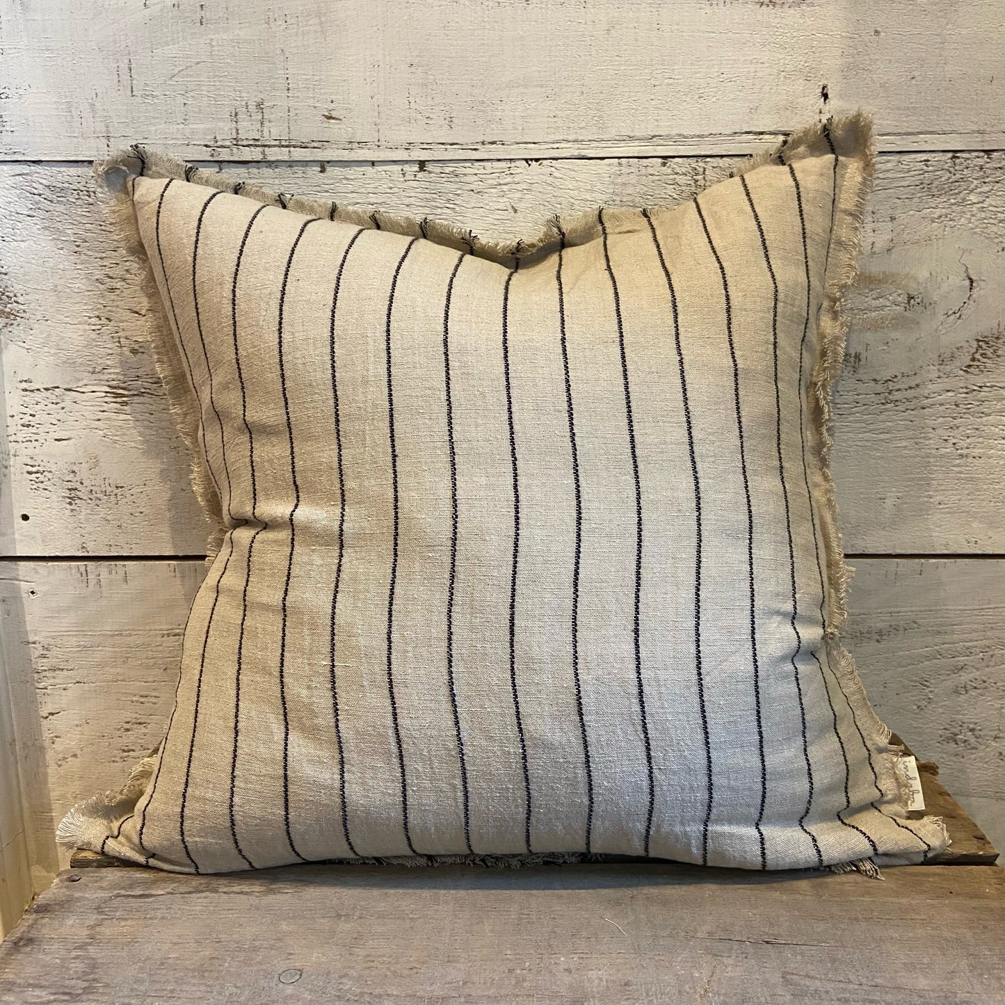 Henry Linen Pillow
