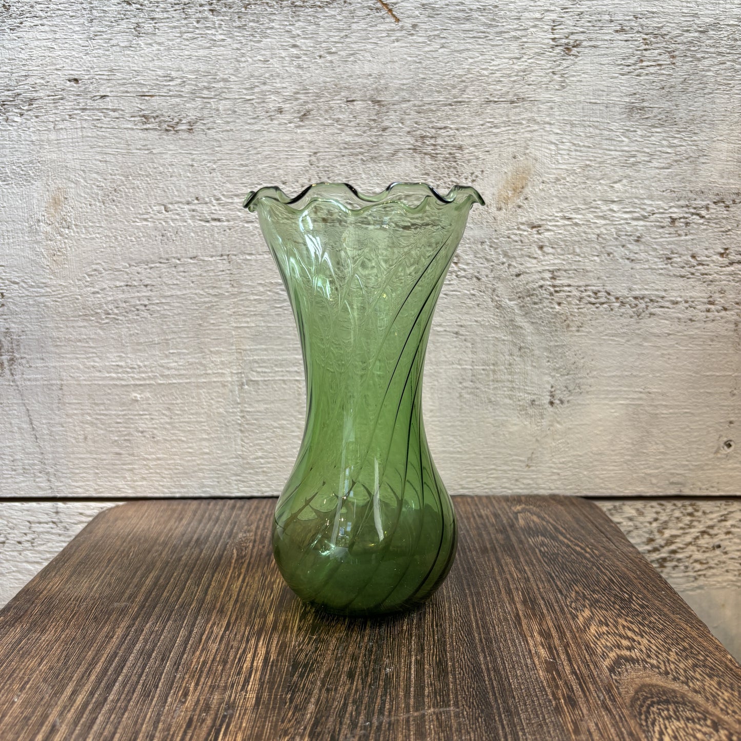 Vintage Hourglass Shaped Vase w/ Scalloped Top - Green