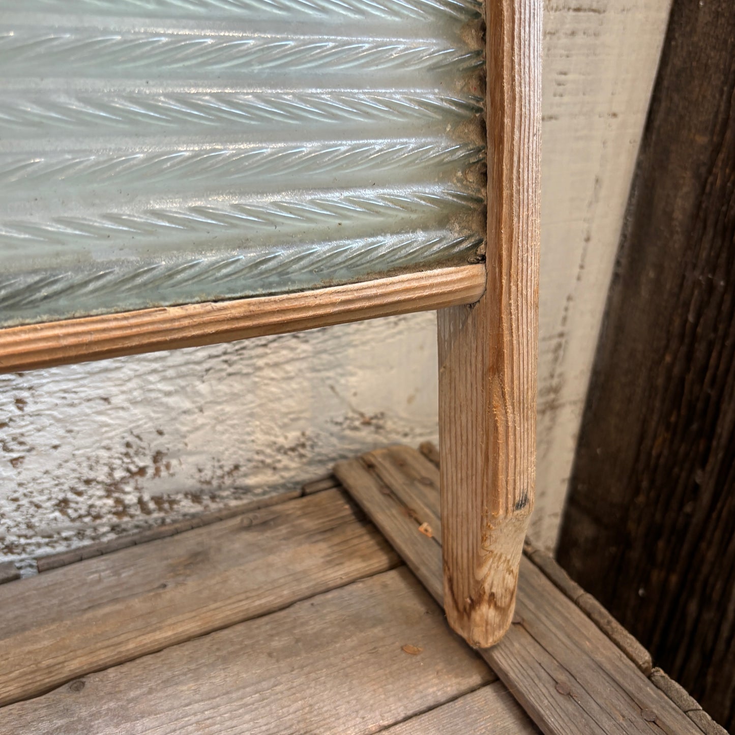 Vintage Economy Glass Washboard - LG