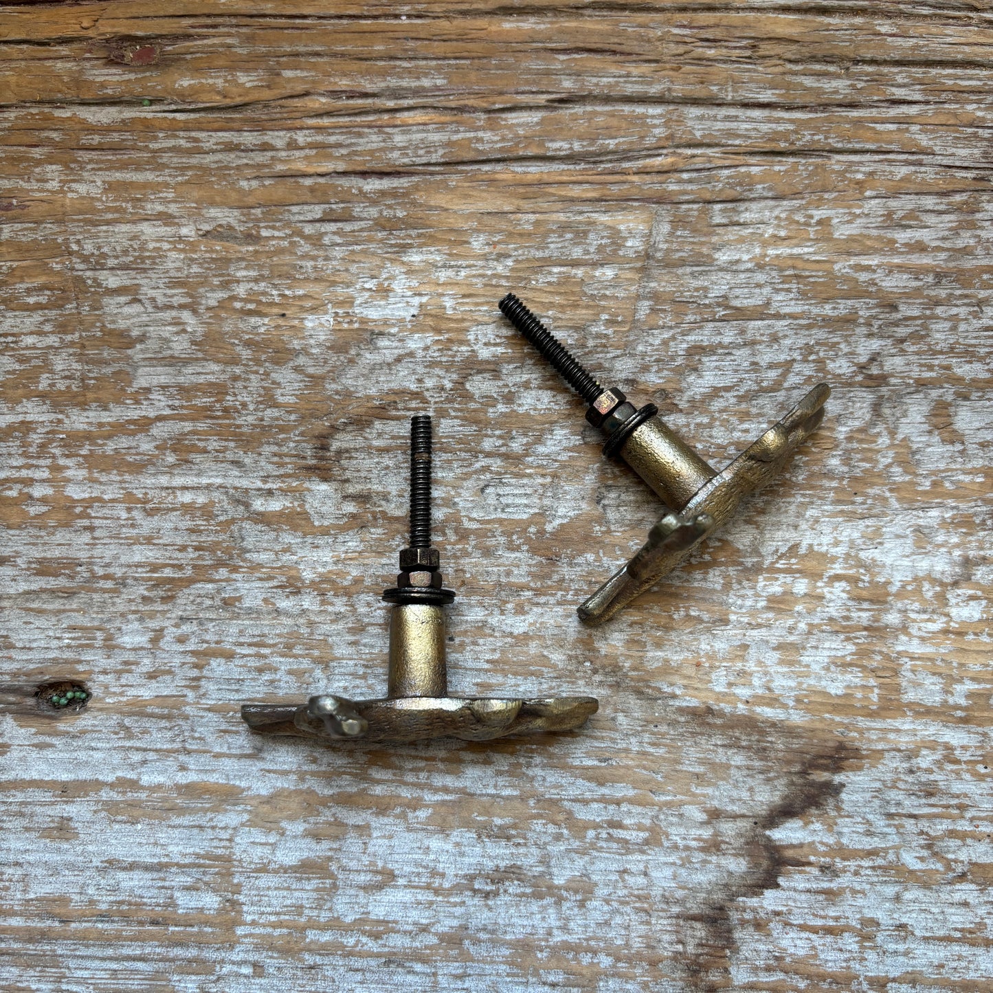 Knob: Antique Brass Bunny