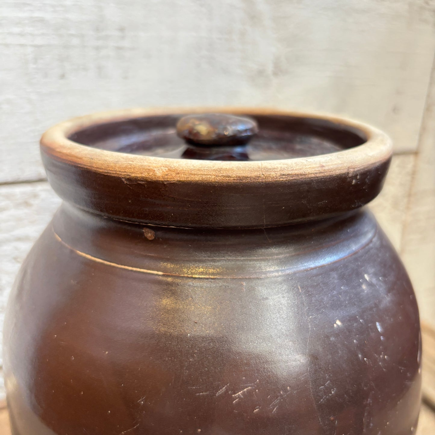 Vintage Bean Pot Dark Brown w/Lid - SM
