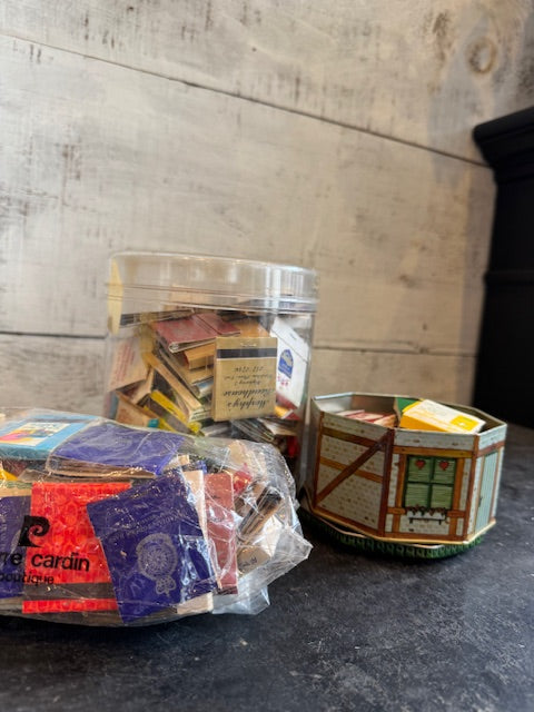 Lot Of Vintage Matches - Assorted