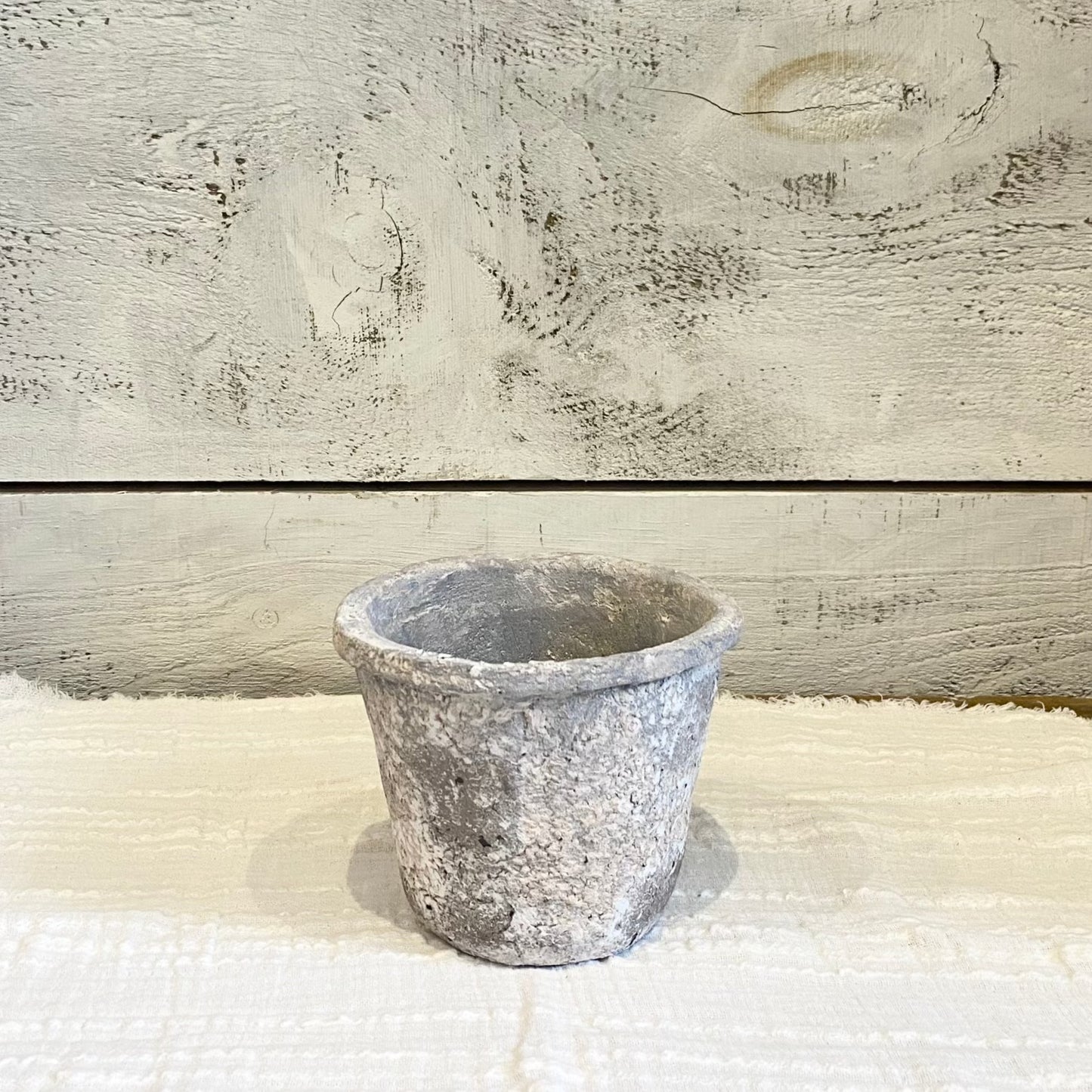 Concrete Pot - Clay Finish