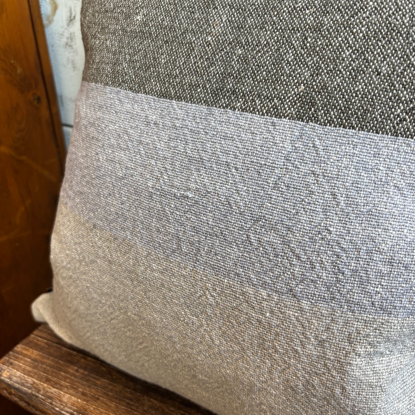 Clarence Linen Pillow - 20 x 20