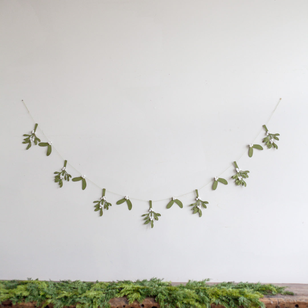 Paper Mistletoe Garland