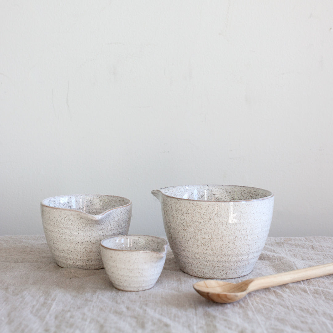 Spouted Bowls
