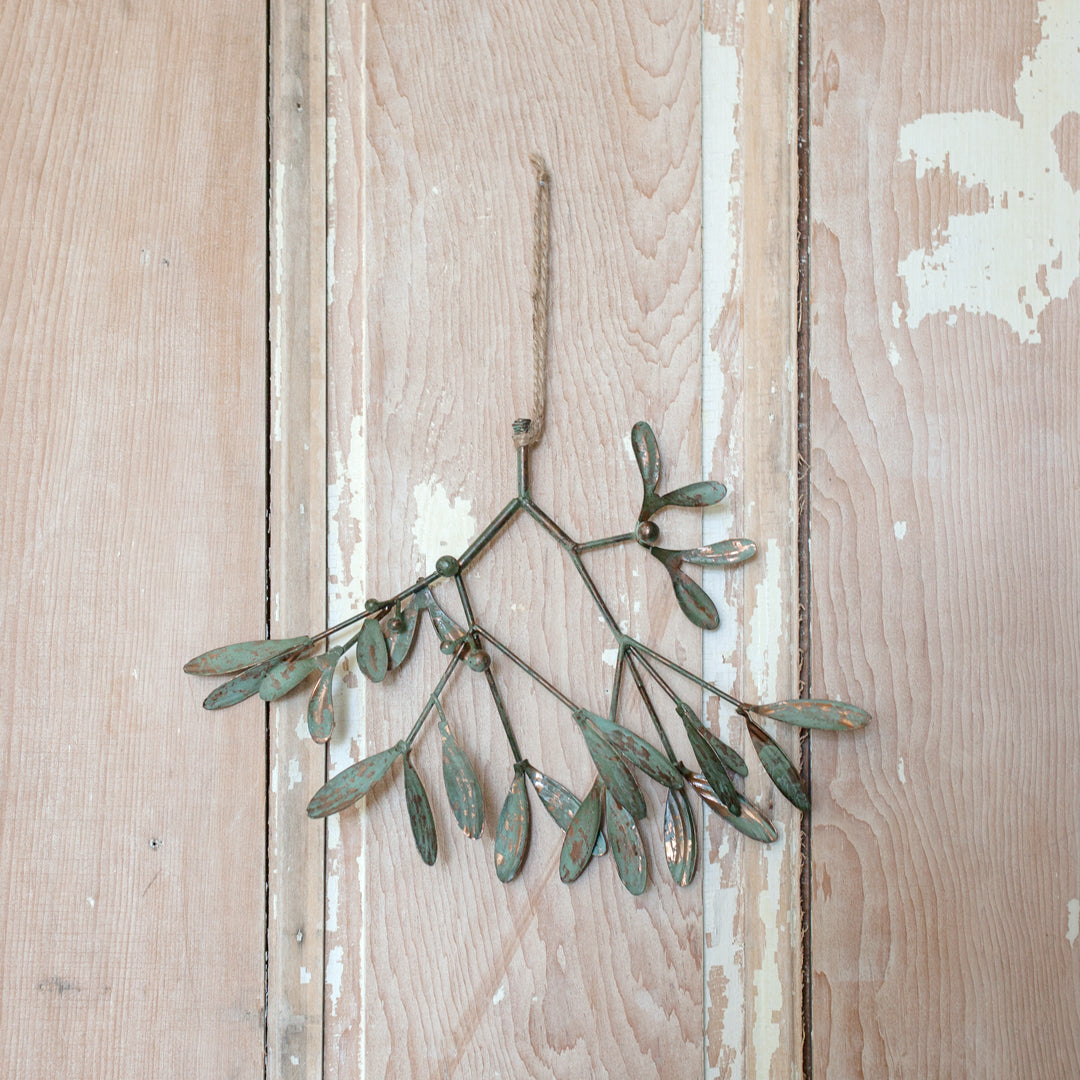 Metal Mistletoe Swag