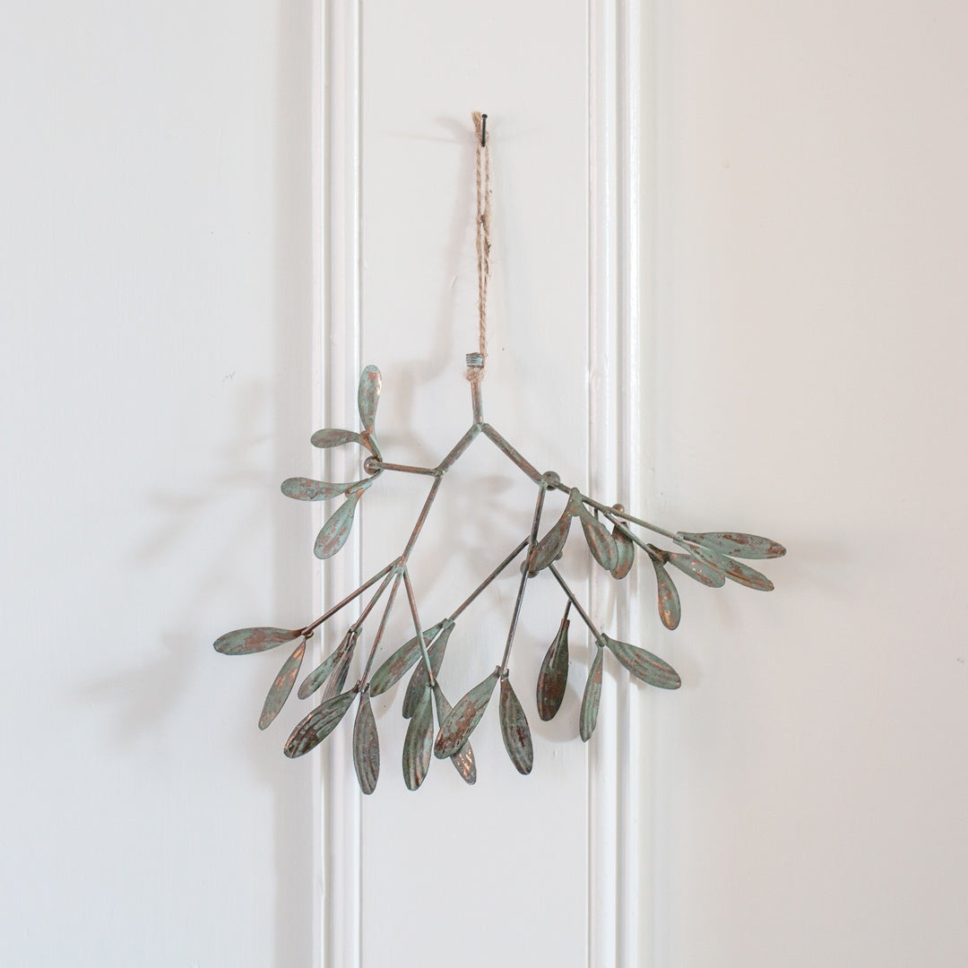 Metal Mistletoe Swag