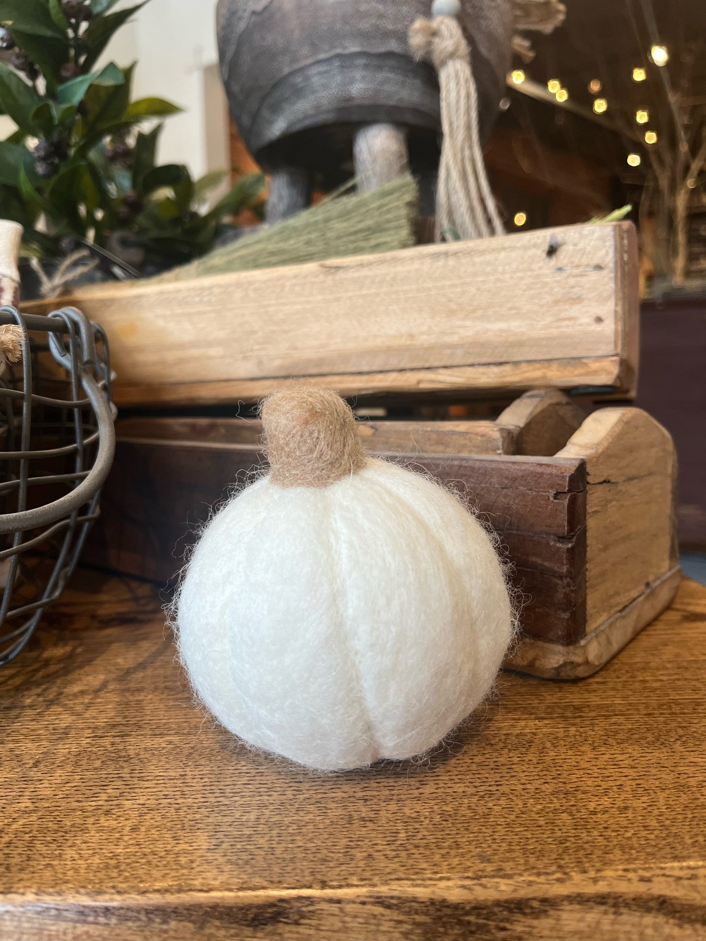 Wool Felt Pumpkin - med