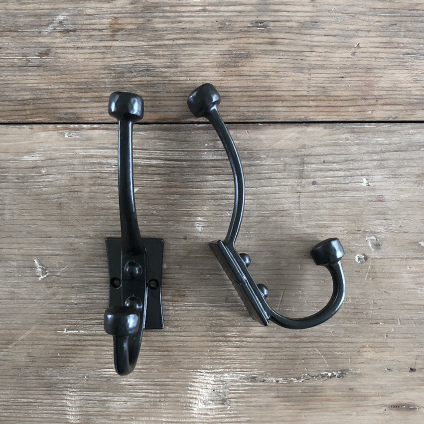 Lance Double Hook: Cast Iron, Black