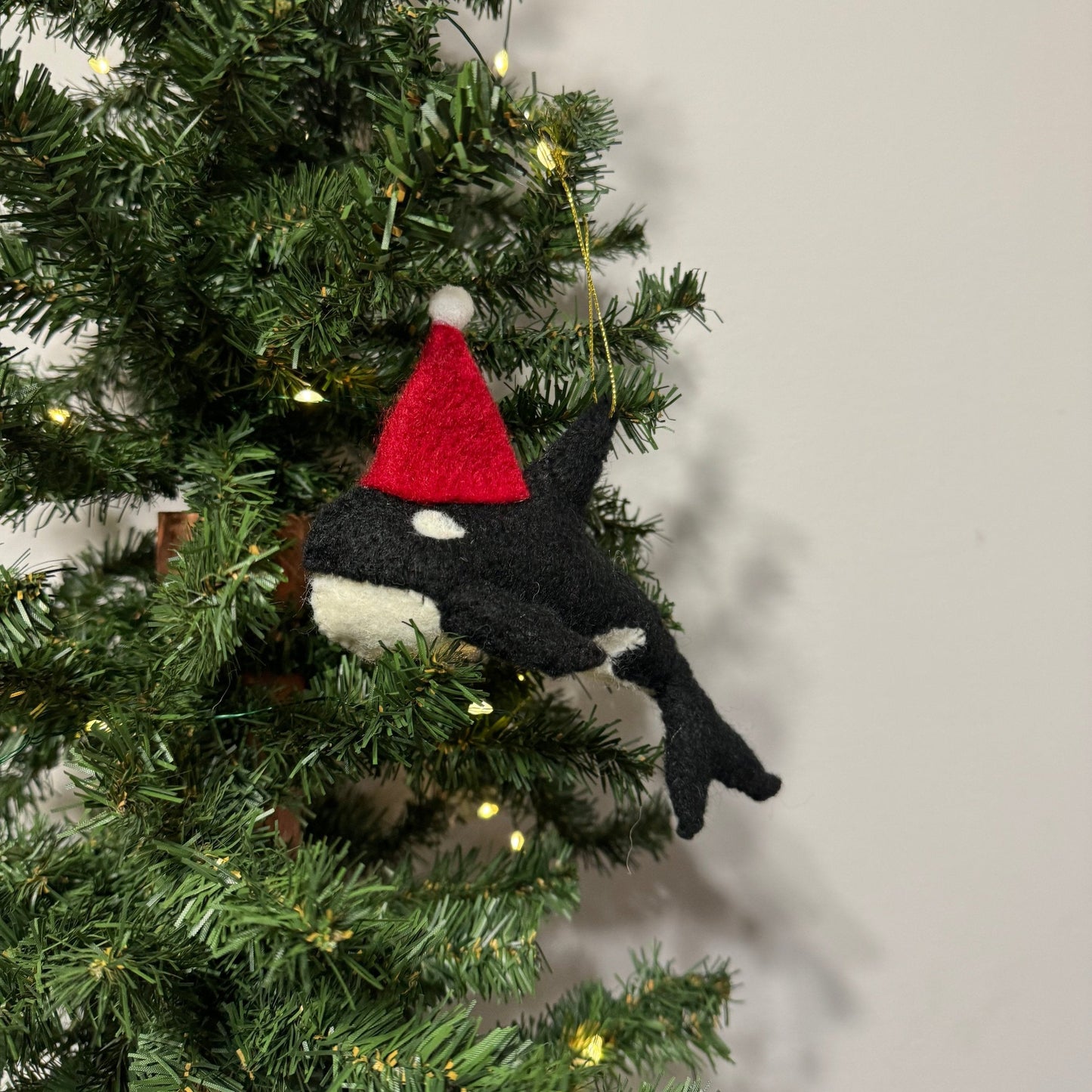 Wool Orca w/ Santa Hat Ornament