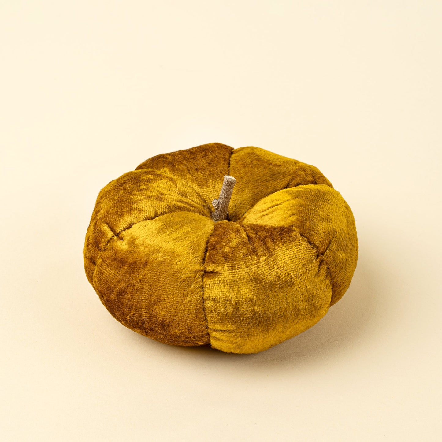 Velvet Pumpkin M