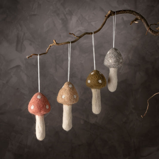 Felted Mushroom Ornament: Polka Dot