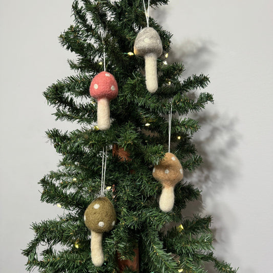 Felted Mushroom Ornament: Polka Dot