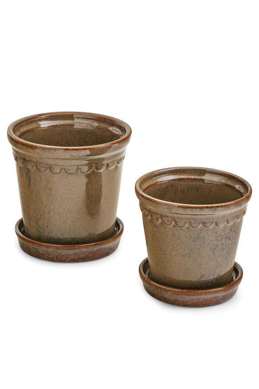 Scallop Detail Planter w/ Saucer