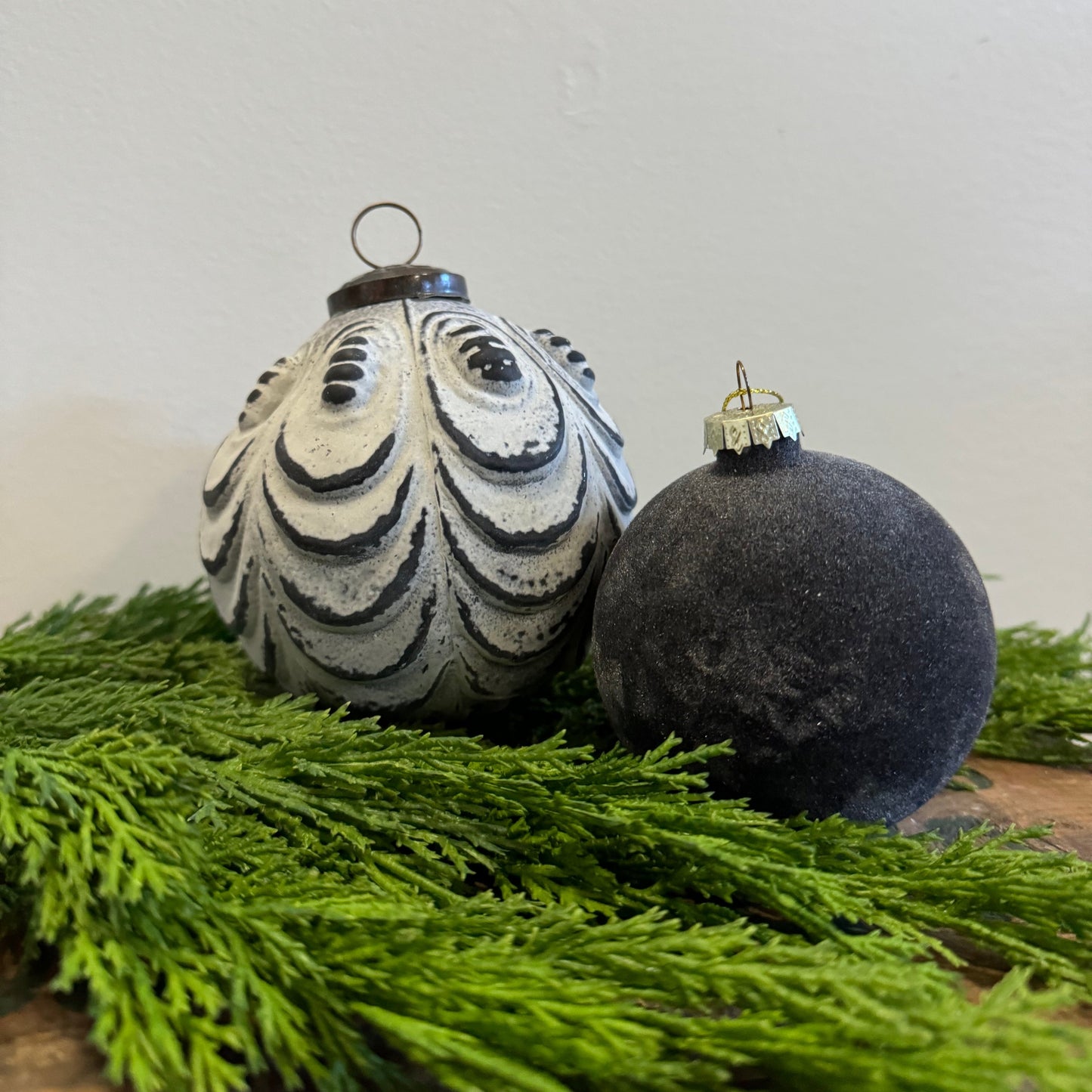 Velvet Glass Ornament: Grey