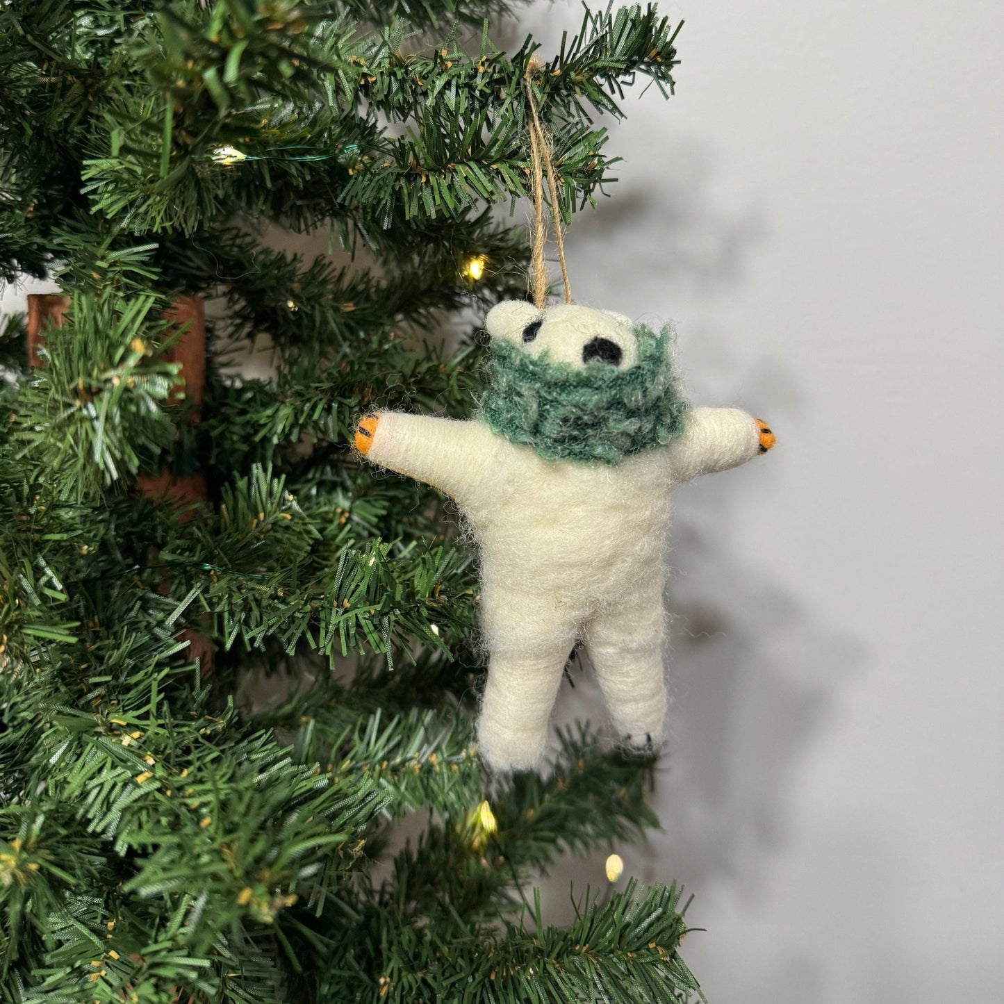 Polar Bear w/ Scarf Ornament