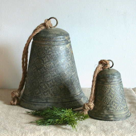 Metal Bell w Jute