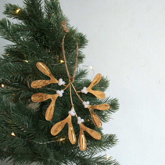 Gold Mistletoe Ornament w glass beads