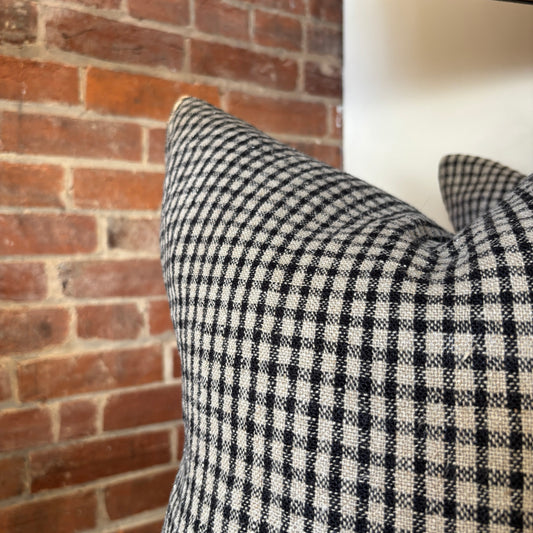 Heritage Linen Pillow - 20x20