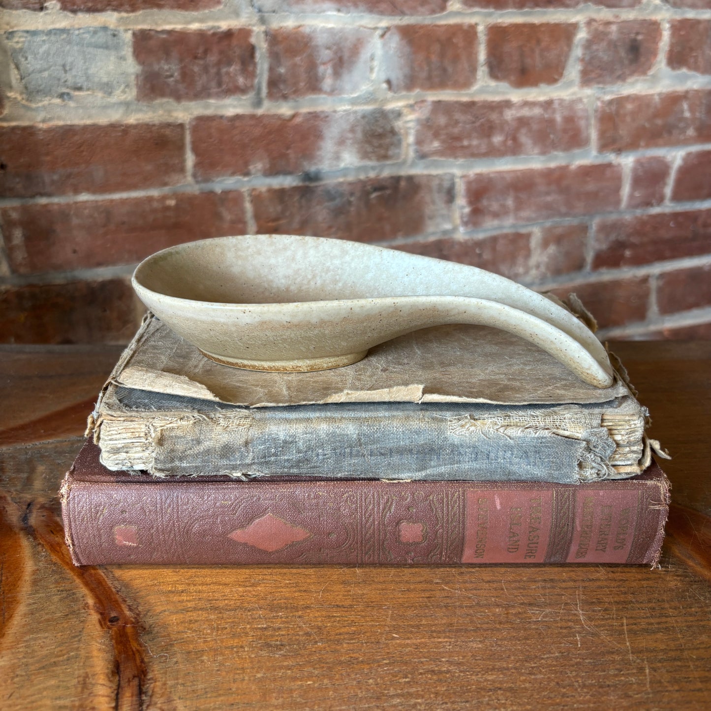 Sable Ceramic Spoon Rest