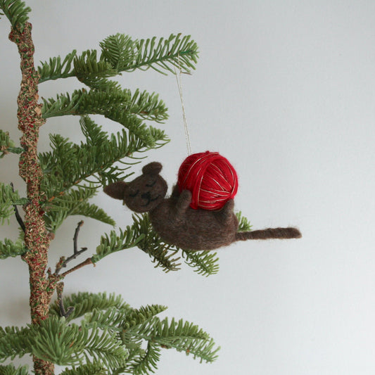 Felt Cat w/ Yarn Ornament