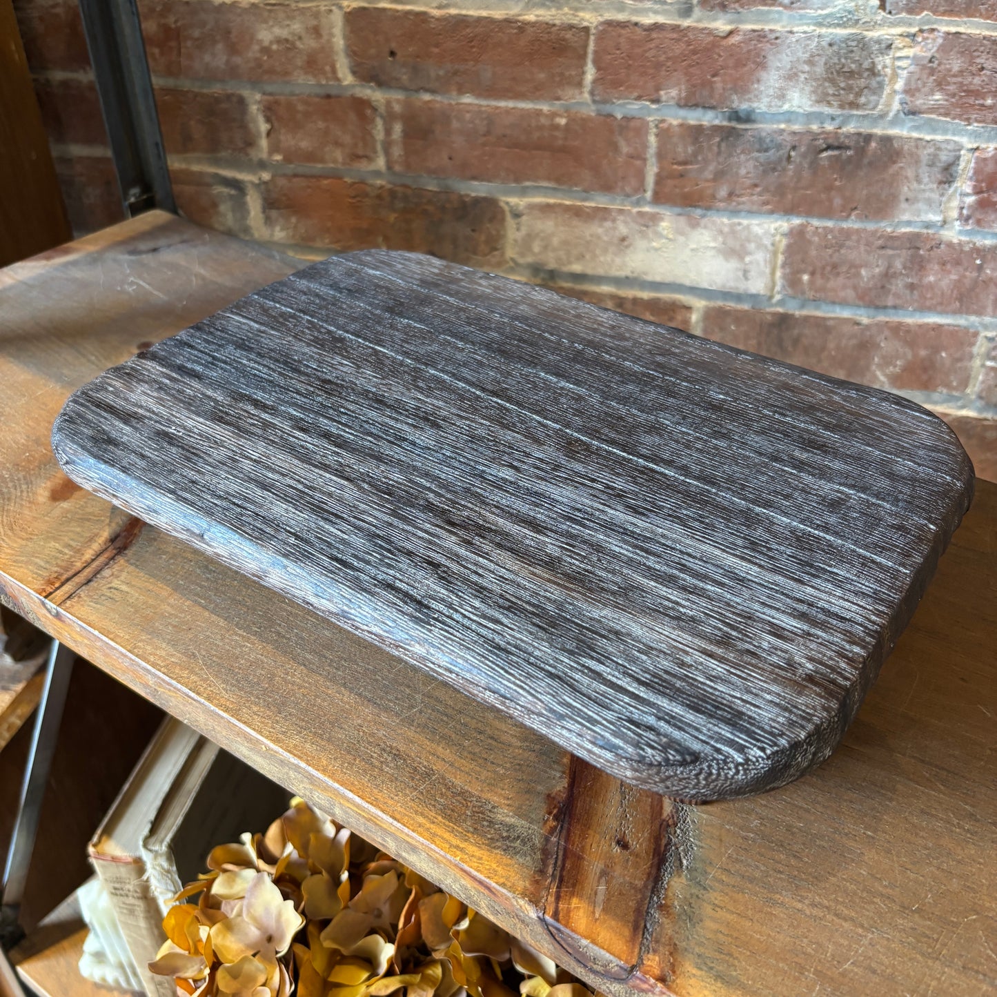 Low Rounded Rectangular Riser