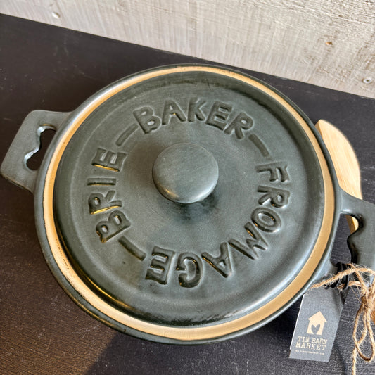 Stoneware Brie Dish w/ Spreader