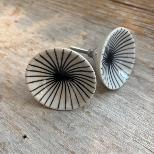 Knob: Ceramic Round Painted Stripes