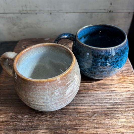 Round Reactive Glaze Stoneware Mug- 16oz