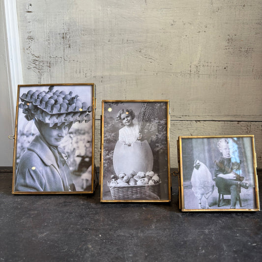 Simple Gold Picture Frame
