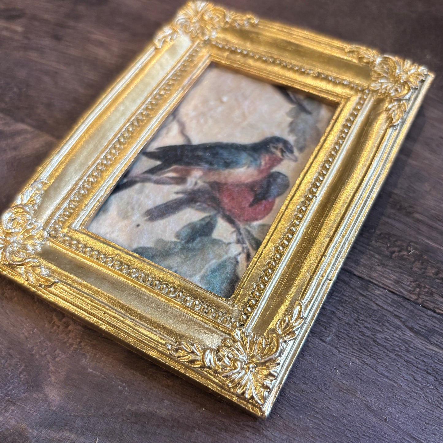 Resin Picture Frame Magnet - Gold Frame