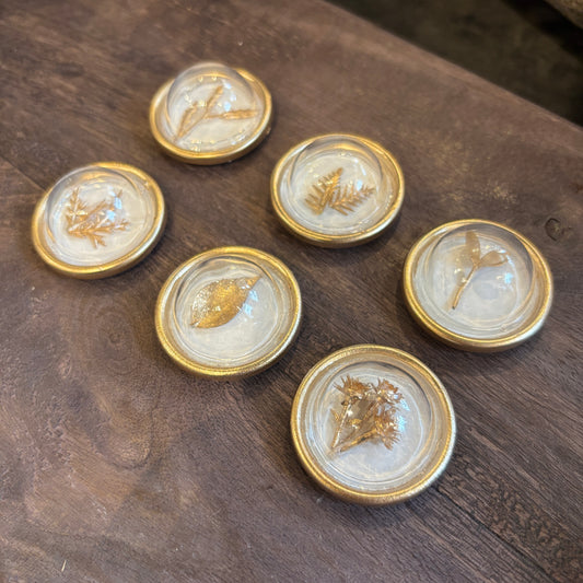 Gold Metal Magnets w/Gold Greenery