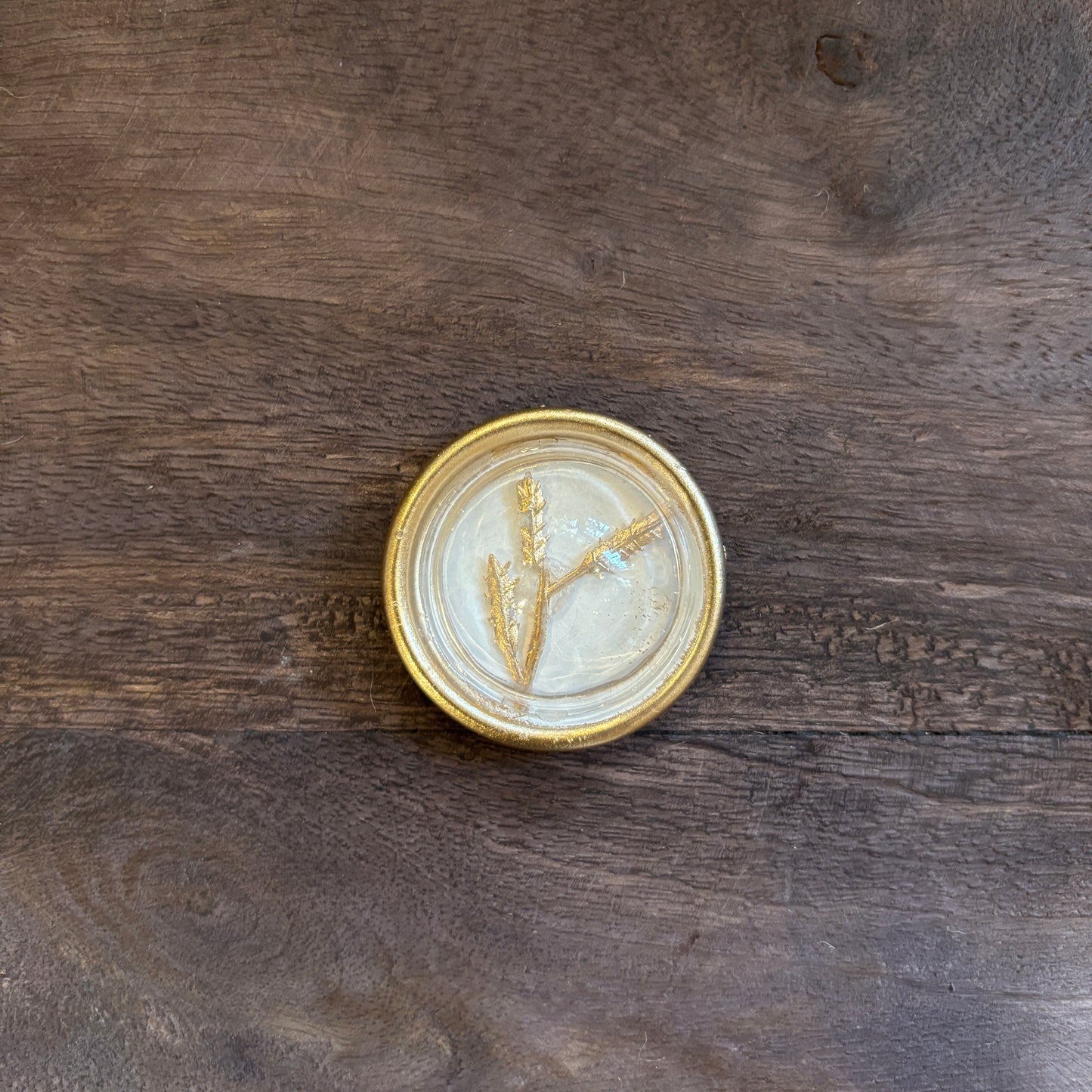 Gold Metal Magnets w/Gold Greenery