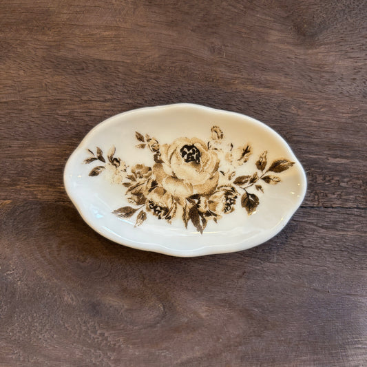 Stoneware Plate Shaped Magnet w/Flowers