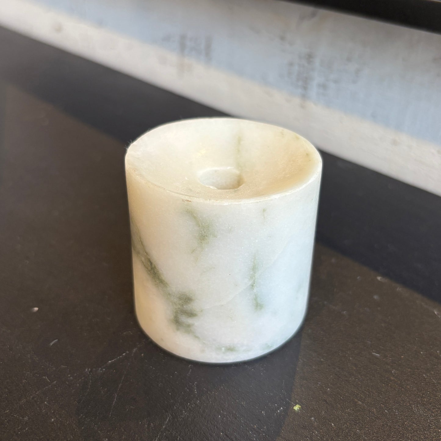 Round Marble 1/2" Taper Holder