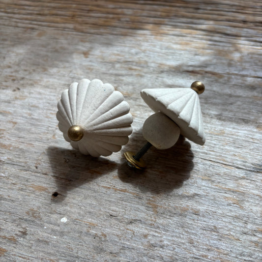 Knob: Ceramic Matt Mushroom - Ivory